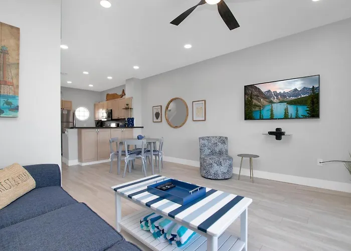 Majestic Marina Villa- 2 Bedroom Village At Hawks Cay