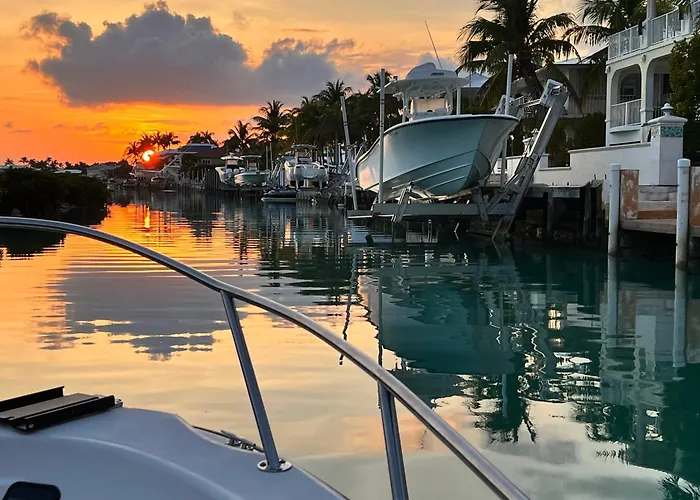 Crystal Waters - Waterfront Villa In Duck Key